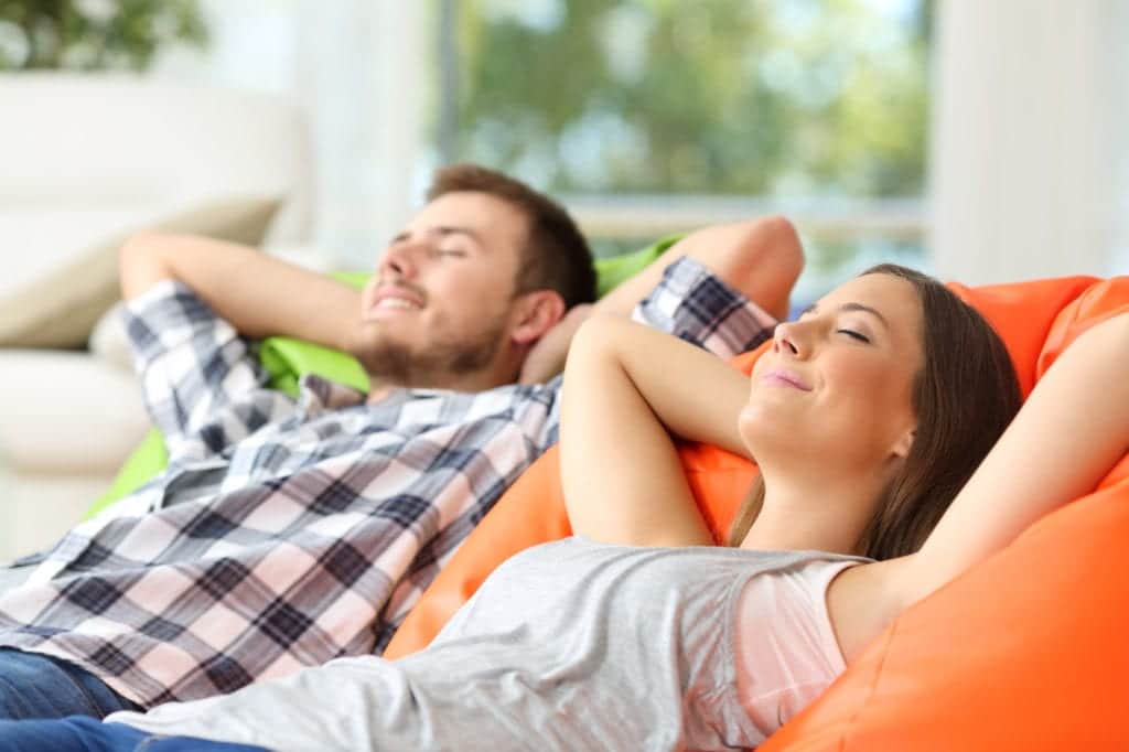 Bonfe Home Page - Couple Couch Comfy cool